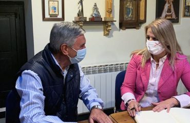 ainhoa-domaica-firma ainhoa domaica firma libro honor cofradia