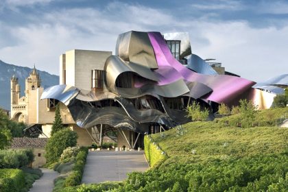 Elciego, Rioja Alavesa, Bodega Marqués de Riscal