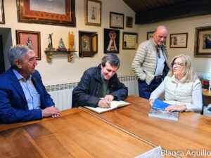 museo faroles, fundación catedral santa maría, abierto obras, libro honor