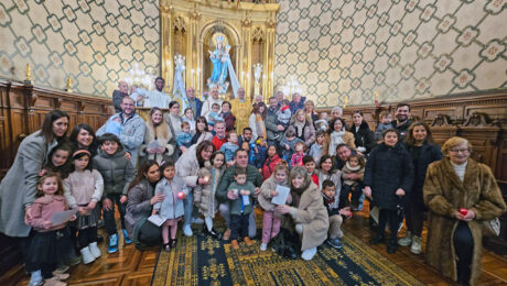 día candelas,virgen banca, familias, patrona, velas