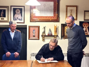 celebración aniversario concilio nicea, museo faroles vitoria, firma libro honor