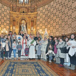 foto familia, candelas, diploma, niños