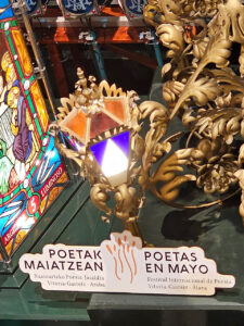 poetas en mayo
