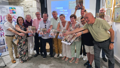 presentación, revista, hornacina, museo, faroles