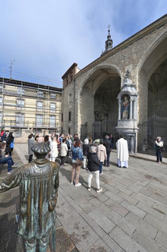 BLANCAS 2022 COFRADIA VIRGEN BLANCA