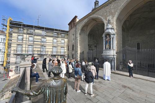 BLANCAS 2022 COFRADIA VIRGEN BLANCA