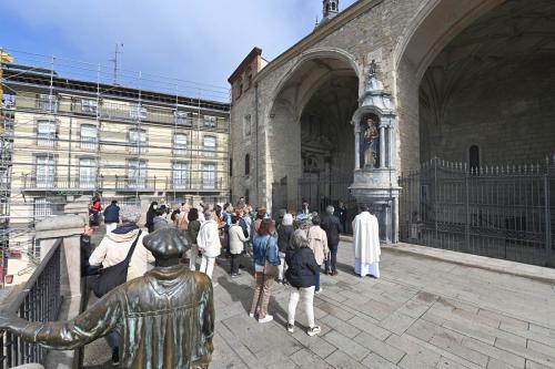 BLANCAS 2022 COFRADIA VIRGEN BLANCA