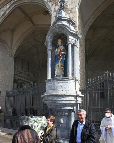 BLANCAS 2022 COFRADIA VIRGEN BLANCA