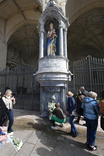 BLANCAS 2022 COFRADIA VIRGEN BLANCA